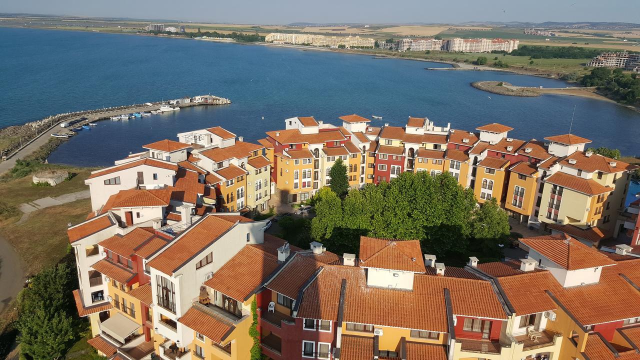 Апарт отель Marina Cape Vacation Complex Равда Экстерьер фото